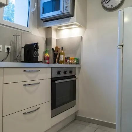 Hostnfly - Beautiful Charming And Warm Appt Lägenhet *